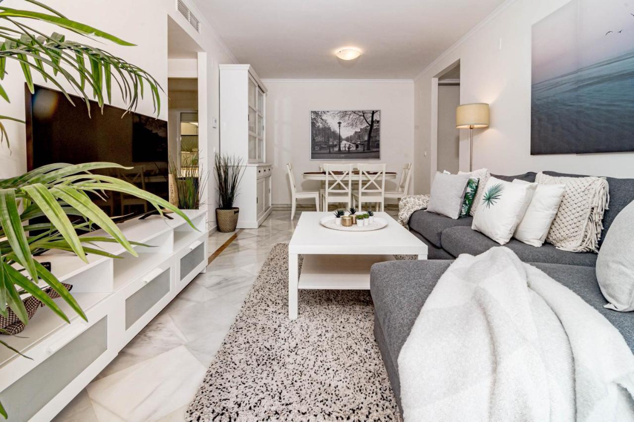 Lcr1- Lovely Ground Floor Apartment, Puerto Banus Apartament